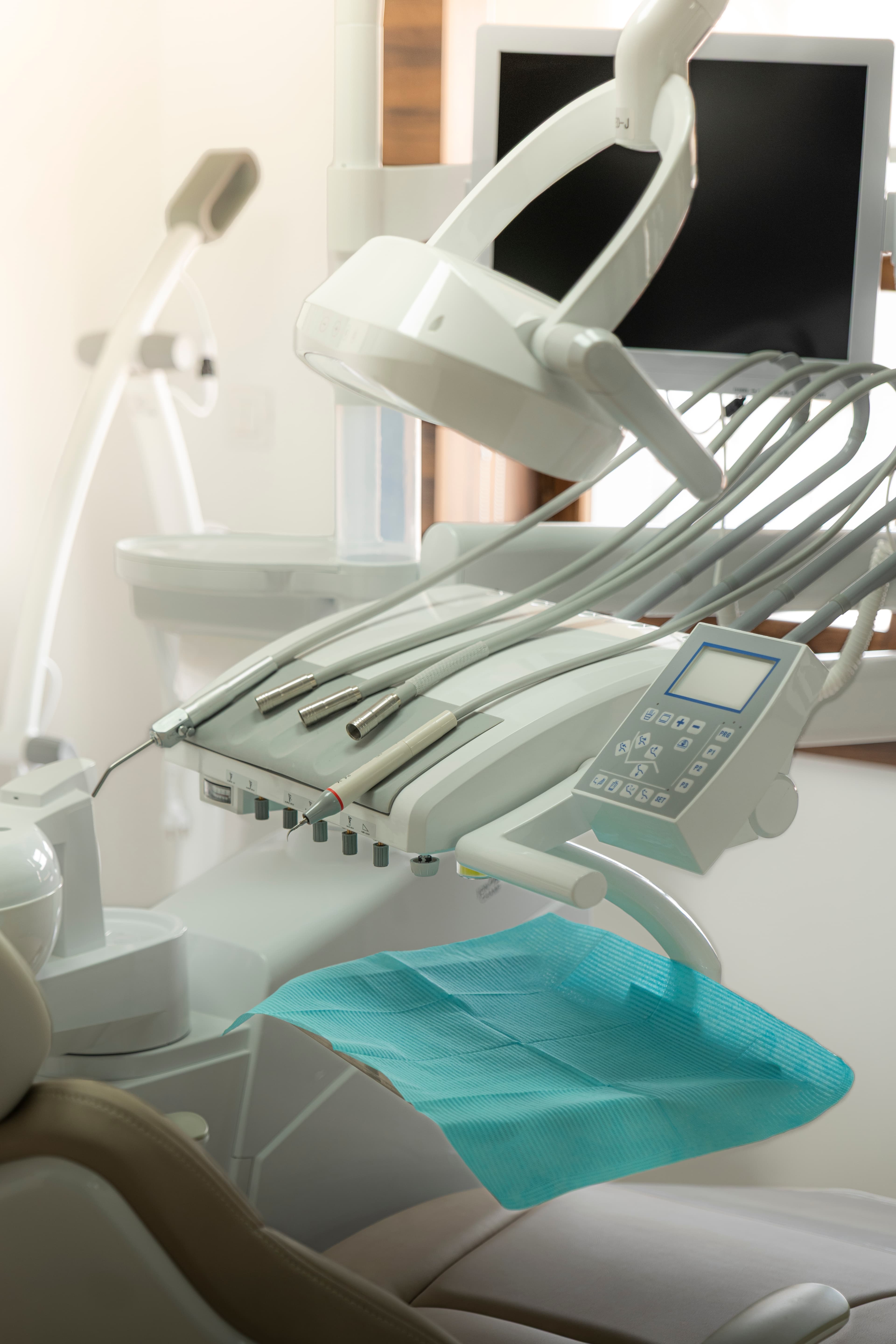 Dentist using high end equipment